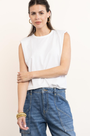 Co'Couture |  Sleeveless top with shoulder padding Eddie | white | Picture 4