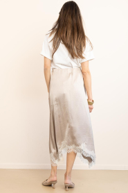 Co'Couture |  Satin skirt with lace detail Idun | natural | Picture 8