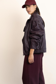 Ibana |  Leather vintage look jacket Jozine | aubergine | Picture 7