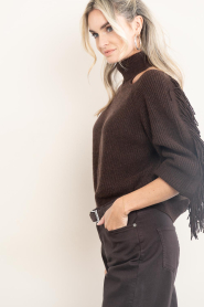 Dante6 |  Sweater with fringe Siega | bruin | Picture 6