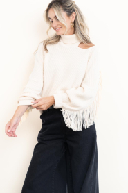 Dante6 :  Sweater with fringes Siega | natural - img6