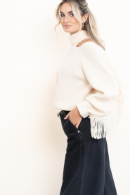 Dante6 :  Sweater with fringes Siega | natural - img8