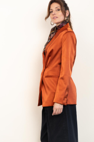 Dante6 :  Satin fitted single breasted blazer Rush | rust orange - img7
