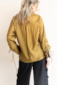 Aaiko |  Shiny blouse with gathered sleeves Marel | green | Picture 9