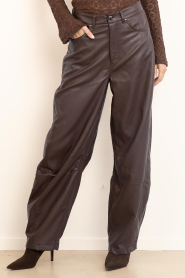 Aaiko |  PU barrel pants Quin | darkbrown | Picture 4
