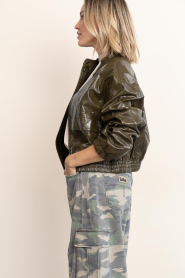 Co'Couture |  Faux leather vintage look bomber Rich | green | Picture 7