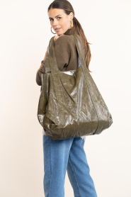 Co'Couture :  Faux leather look shopper Ric | green - img3