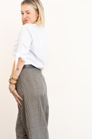 Est'Seven |  Cotton blouse with bow Eilina | white | Picture 8