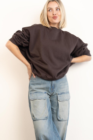 Est'Seven :  Sweater with pleats Monchou | brown - img2