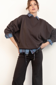 Est'Seven :  Sweater with pleats Monchou | brown - img5