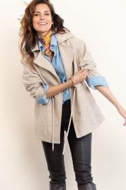 Est'Seven |  Coat with tie belt Ojacky | beige | Picture 2