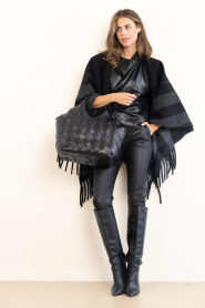 Club L'avenir :  Checked poncho Rhea | black - img8
