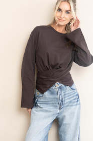 Club L'avenir |  Cotton wrap top Syf | brown | Picture 7