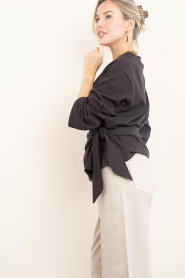 Club L'avenir |  Wrap top Sina | chocolate | Picture 7