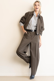 Herskind |  Cropped barrel bomber jacket Stella | khaki | Picture 3