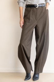 Herskind |  Barrel trousers Dante | khaki | Picture 4