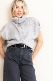 Co'Couture :  Knitted short sleeve cardigan | grey - img2