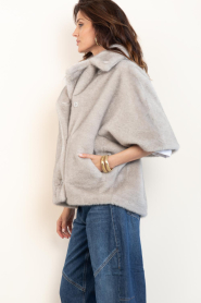 STUDIO AR |  Faux fur cape jacket Clara | grey | Picture 9