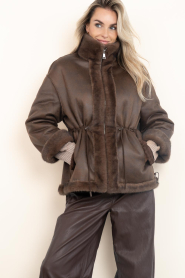 STUDIO AR |  Faux fur jacket with drawstring Frankie | choco | Picture 5