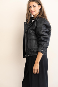 STUDIO AR :  Leather bomber jacket Willow | black - img5