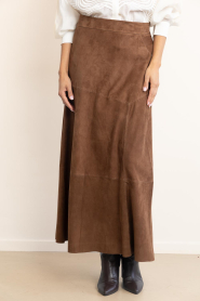 STUDIO AR :  Suède maxi skirt Helena | brown - img4
