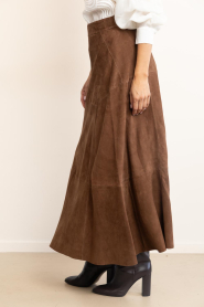 STUDIO AR :  Suède maxi skirt Helena | brown - img5