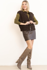 STUDIO AR |  Knitted bouclé cardigan Idony | dark brown | Picture 8