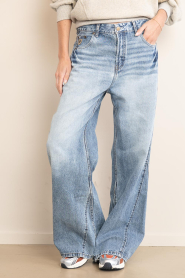 Lois Jeans |  Mid waist wide leg jeans Skate L32 | blue | Picture 5