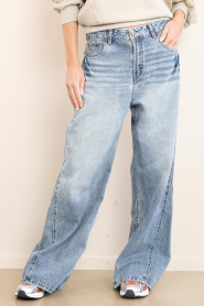 Lois Jeans |  Mid waist wide leg jeans Skate L32 | blue | Picture 6