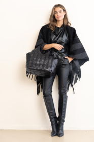 Cala Jade |  Hand breaded leather bag Misu L | black  | Picture 4