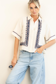 by-bar |  Cotton blouse with embroidery Jela | natural | Picture 2