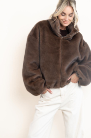 Alter Ego |  Reversible faux fur bomber Ally | dark brown | Picture 8