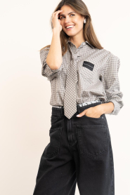Haute L'Amitié :  Checkered blouse Chess | beige - img5