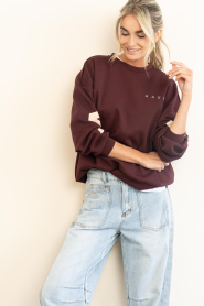 Haute L'Amitié :  Sweater with logo Maxi | burgundy - img5