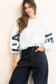 Haute L'Amitié :  Sweater with logo Maxi | natural - img7