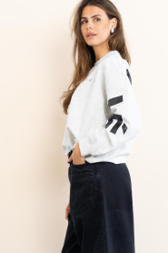 Haute L'Amitié :  Sweater with logo Maxi | natural - img8