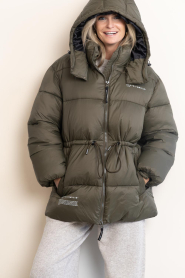 Haute L'Amitié |  Padded puffer jacket Climb | green | Picture 2