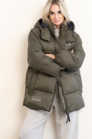 Haute L'Amitié |  Padded puffer jacket Climb | green | Picture 4