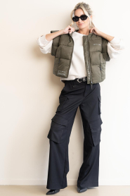 Haute L'Amitié |  Puffer gilet Mount | green | Picture 3