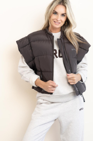 Haute L'Amitié |  Puffer gilet Mount | brown | Picture 4