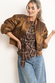 Janice :  Bomber jacket Lexx | metallic - img4