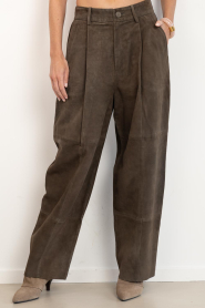 Janice :  Suède pants Balti | green - img5