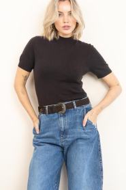 Drykorn :  Cashmere turtle top Finia | brown - img2