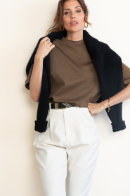 Drykorn |  T-shirt with shoulder pads Tadura | brown | Picture 2