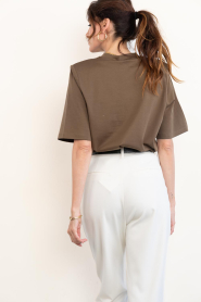Drykorn |  T-shirt with shoulder pads Tadura | brown | Picture 8