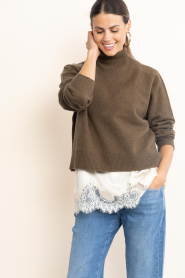 Drykorn |  Soft wool turtleneck Lyzima | taupe | Picture 2