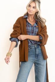 Drykorn :  Soft wrap cardigan Wilkie | cognac  - img2