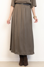Drykorn |  Satin midi dress Idonea | green | Picture 4