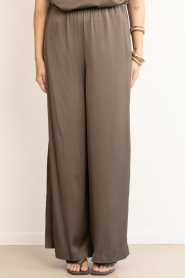 Drykorn :  Satin wide trousers Tweezer | green - img4