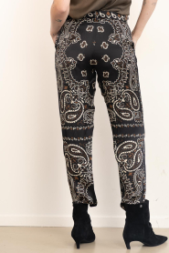 Wild |  Satin paisley pants Jaylen | black | Picture 8